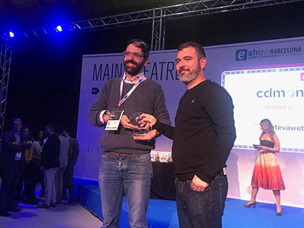 Premio a nuestra agencia SEO en Barcelona por CDmon en los eawards